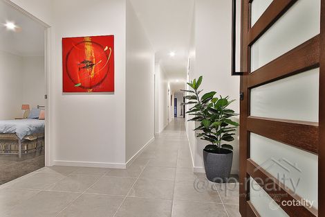 Property photo of 15 Baronet Place Pallara QLD 4110