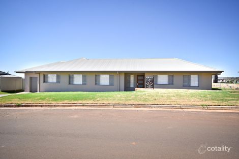 Property photo of 12 Lady Barron Circle Dubbo NSW 2830