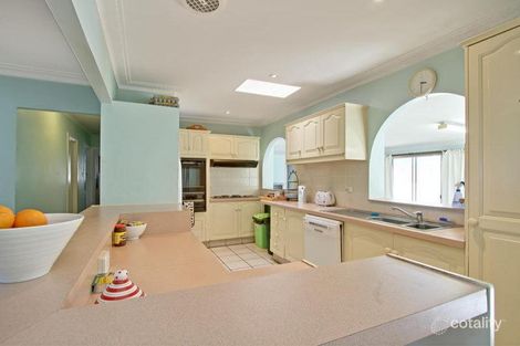 Property photo of 17 Ashbourne Terrace Biggera Waters QLD 4216