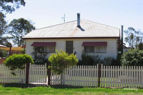 8 John St, Crows Nest, QLD 4355