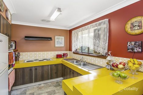 Property photo of 21 The Broadwaters Tascott NSW 2250