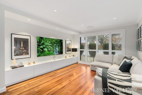 Property photo of 38 Arcade Way Avondale Heights VIC 3034