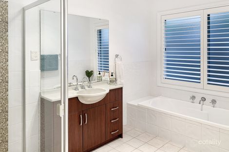 Property photo of 24 Blue Bell Circuit Kellyville NSW 2155