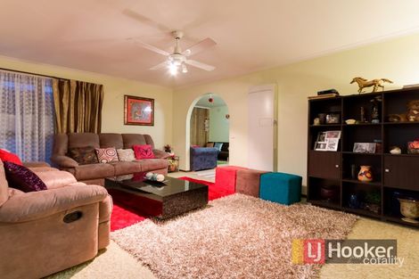 Property photo of 8 David Avenue Cranbourne VIC 3977