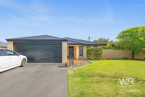 17 HUME CNR, YAKAMIA, WA 6330