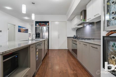 Property photo of 34 Middlesborough Drive Craigieburn VIC 3064