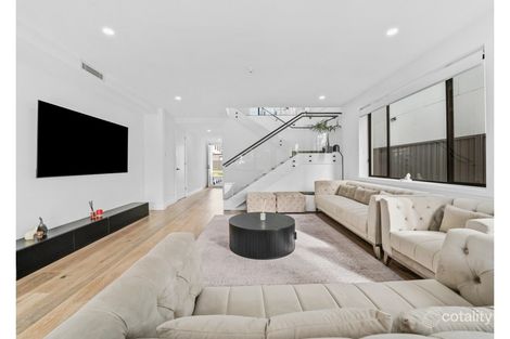 Property photo of 33 Pecan Crescent Grantham Farm NSW 2765