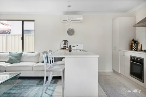 Property photo of 10/30 Ewart Street Midvale WA 6056