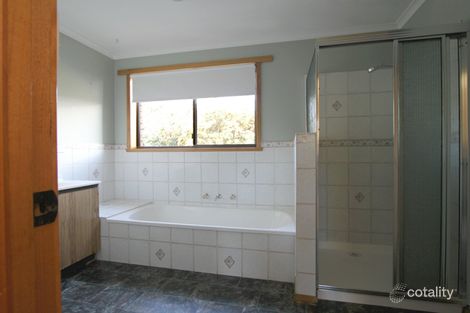 Property photo of 3 Flowerpot Crescent Blackmans Bay TAS 7052