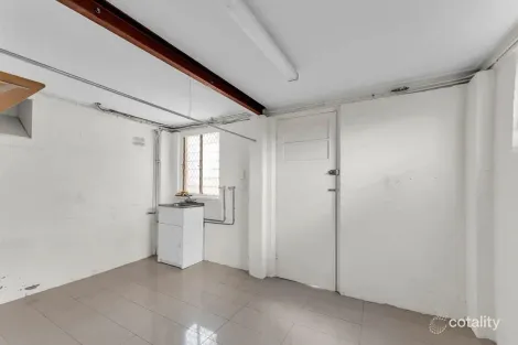 Property photo of 8 Morehead Avenue Norman Park QLD 4170