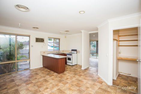 Property photo of 27 Lifford Way Bellevue WA 6056