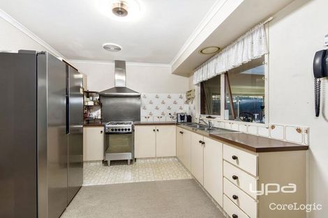 Property photo of 83 Fairfax Circuit Albanvale VIC 3021