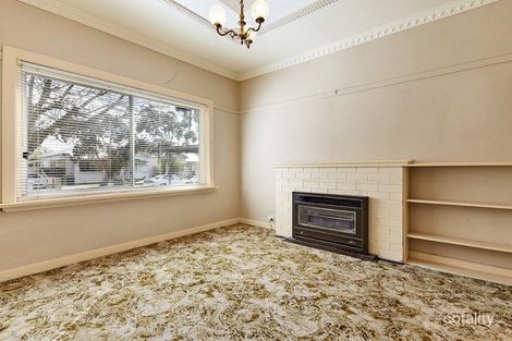 24 Oamaru St, Northcote, VIC 3070