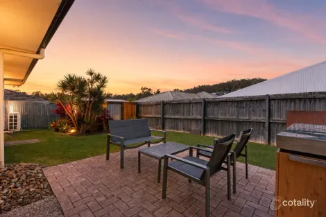 Property photo of 67 Hanover Drive Pimpama QLD 4209