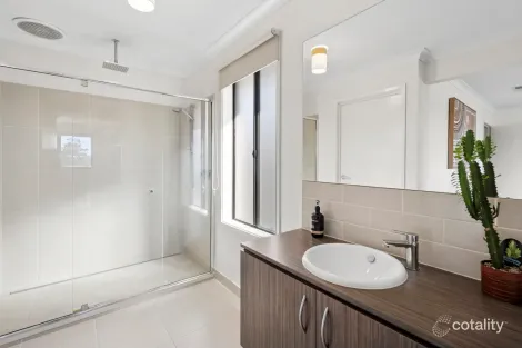 Property photo of 2 Power Way North Geelong VIC 3215