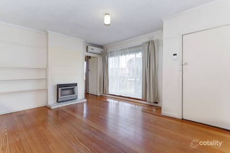 Property photo of 6 Hales Crescent Jacana VIC 3047