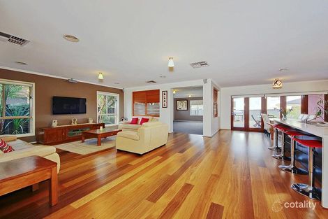 Property photo of 5 Snowden Place Roxburgh Park VIC 3064