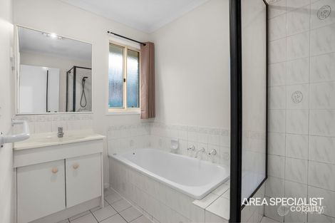 Property photo of 24 Amber Drive Hampton Park VIC 3976