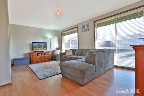 Property photo of 1/4 Preston Avenue Endeavour Hills VIC 3802