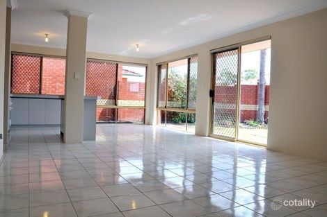 Property photo of 4/1 Chapman Road St James WA 6102