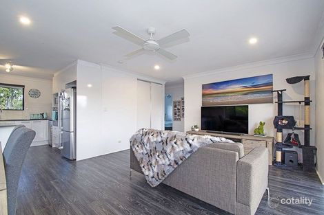 Property photo of 4/40 Oceanic Drive Mermaid Waters QLD 4218