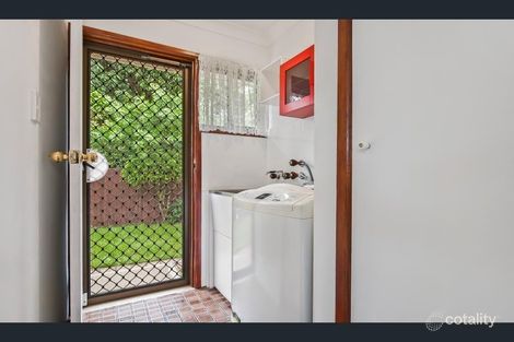 Property photo of 9 Coral Avenue Labrador QLD 4215