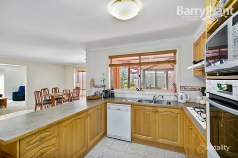 Property photo of 11 Greythorne Court Narre Warren VIC 3805