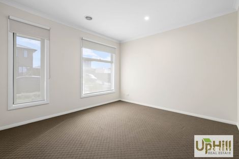 Property photo of 19 Jasper Way Officer VIC 3809