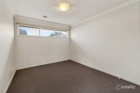 Property photo of 18 Chenoweth Court Warrnambool VIC 3280