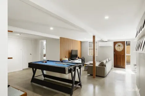 Property photo of 32 Yardley Avenue Ashgrove QLD 4060