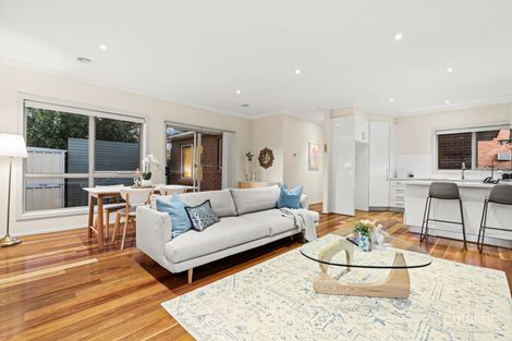 Property photo of 2/3 Tilba Place Wantirna South VIC 3152