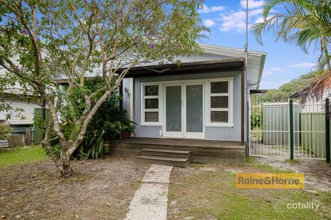 Property photo of 18 Lake View Parade Umina Beach NSW 2257