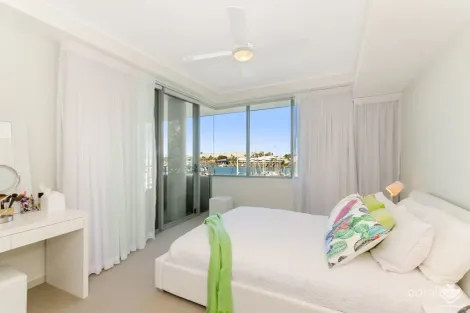 Property photo of 6 Mariners Drive Townsville City QLD 4810