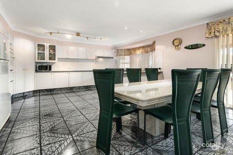 Property photo of 14 Rosehill Close Casula NSW 2170