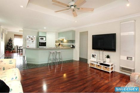 Property photo of 9 Howqua Way Taylors Hill VIC 3037