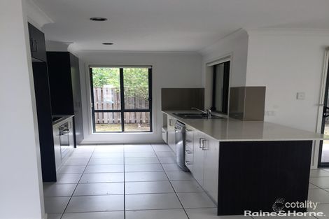 Property photo of 31 Warilla View Blacks Beach QLD 4740