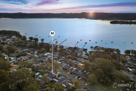 Property photo of 11 Pindari Terrace Green Point NSW 2251