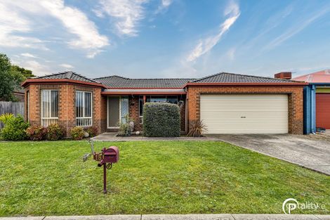 Property photo of 18 Gillian Place Pakenham VIC 3810