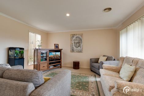 Property photo of 18 Gillian Place Pakenham VIC 3810