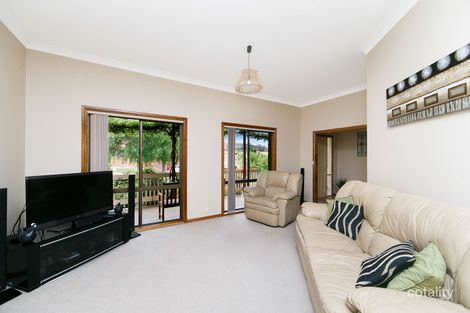 Property photo of 86 Crest Park Parade Queanbeyan West NSW 2620