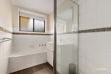 Property photo of 1 Fernie Place Monash ACT 2904