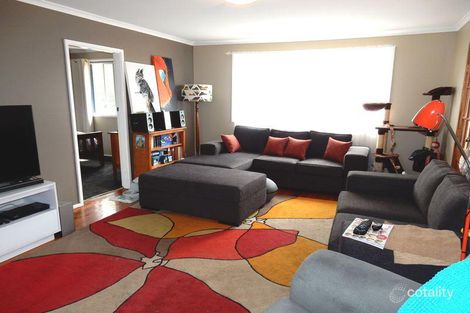Property photo of 15-15A Waverley Road Mannering Park NSW 2259