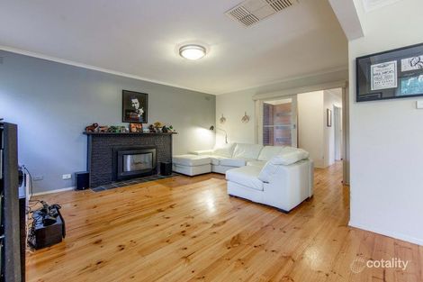 Property photo of 21 Wattle Drive Frankston VIC 3199