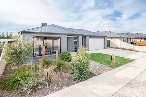 42 Glenmaggie Ave, Kialla, VIC 3631