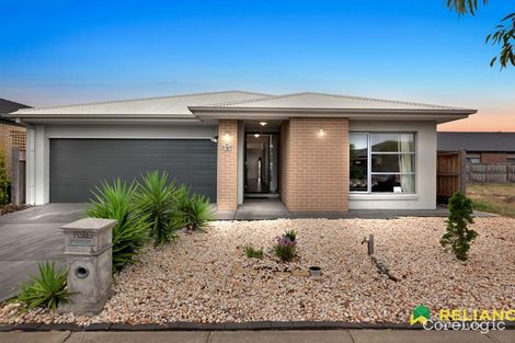 Property photo of 28 Stoneyfell Road Point Cook VIC 3030