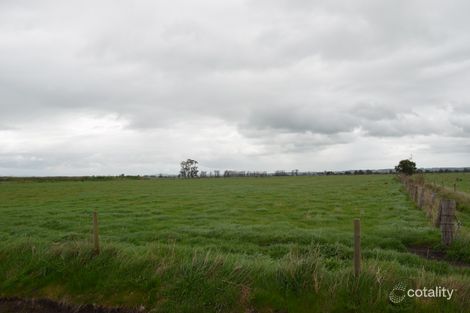 220 Pitt Rd, Iona, VIC 3815