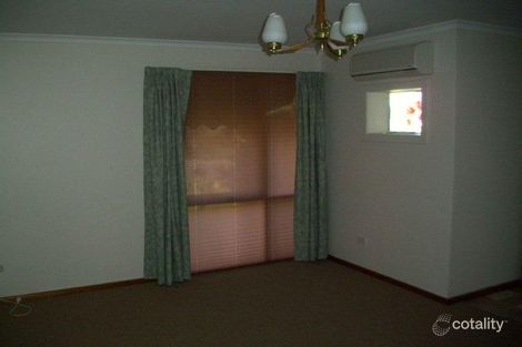 Property photo of 5 Lancaster Court Elizabeth Downs SA 5113