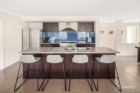 Property photo of 8 Lily Way Skye VIC 3977
