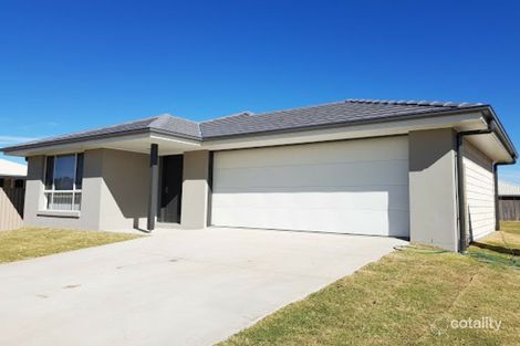 8 Rampton St, Laidley North, QLD 4341