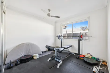 Property photo of 8 Collie Crescent Ormeau Hills QLD 4208